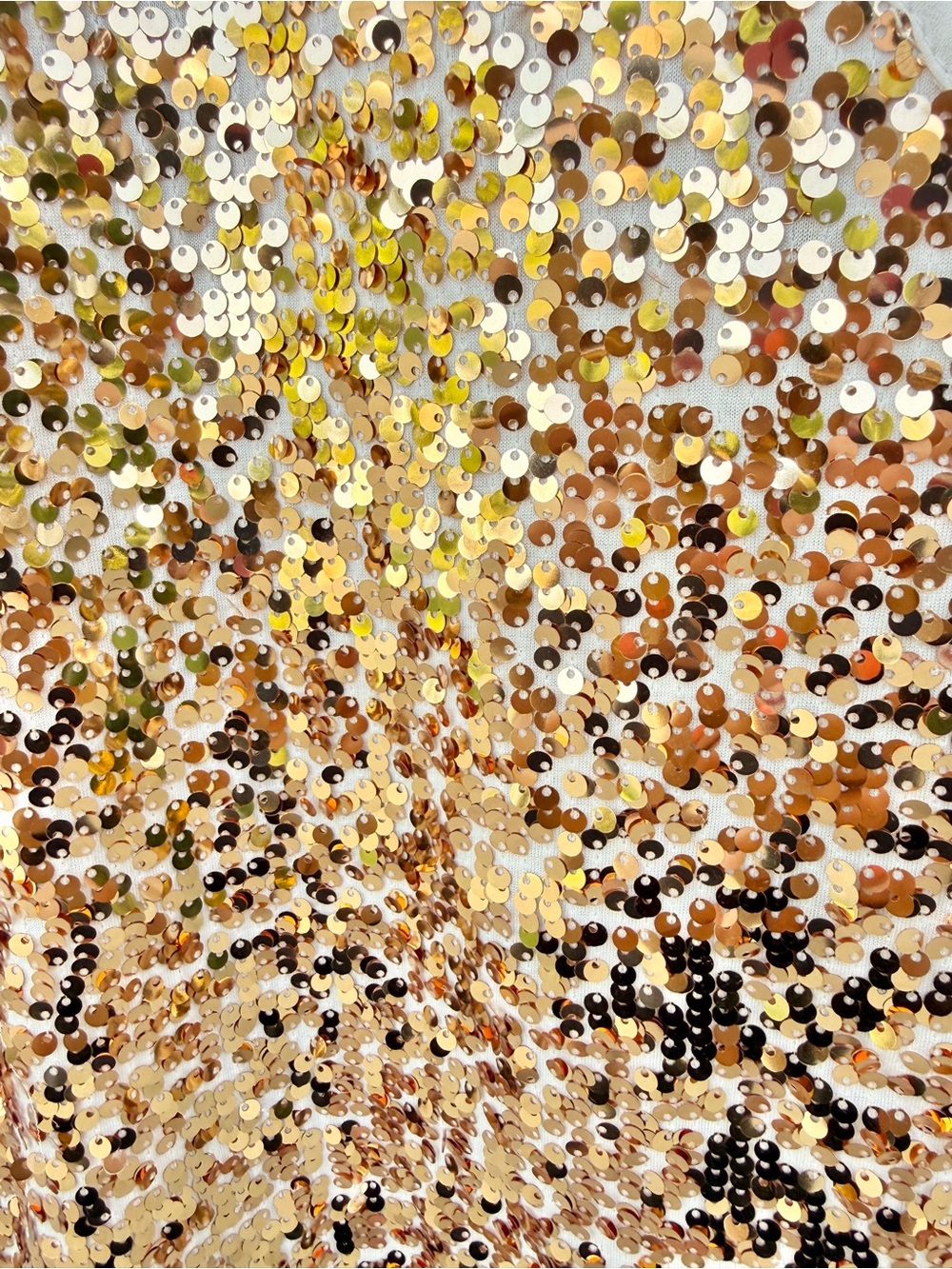 โจ NWT New York & Company Gold Sequin V-Neck Top | XL โจ - Picture 3 of 6